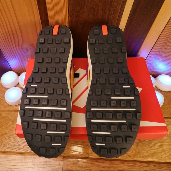 Nike Waffle One Sz 8 - New in Box, Pink/Purple Mesh, Yellow Insole - Picture 5 of 7